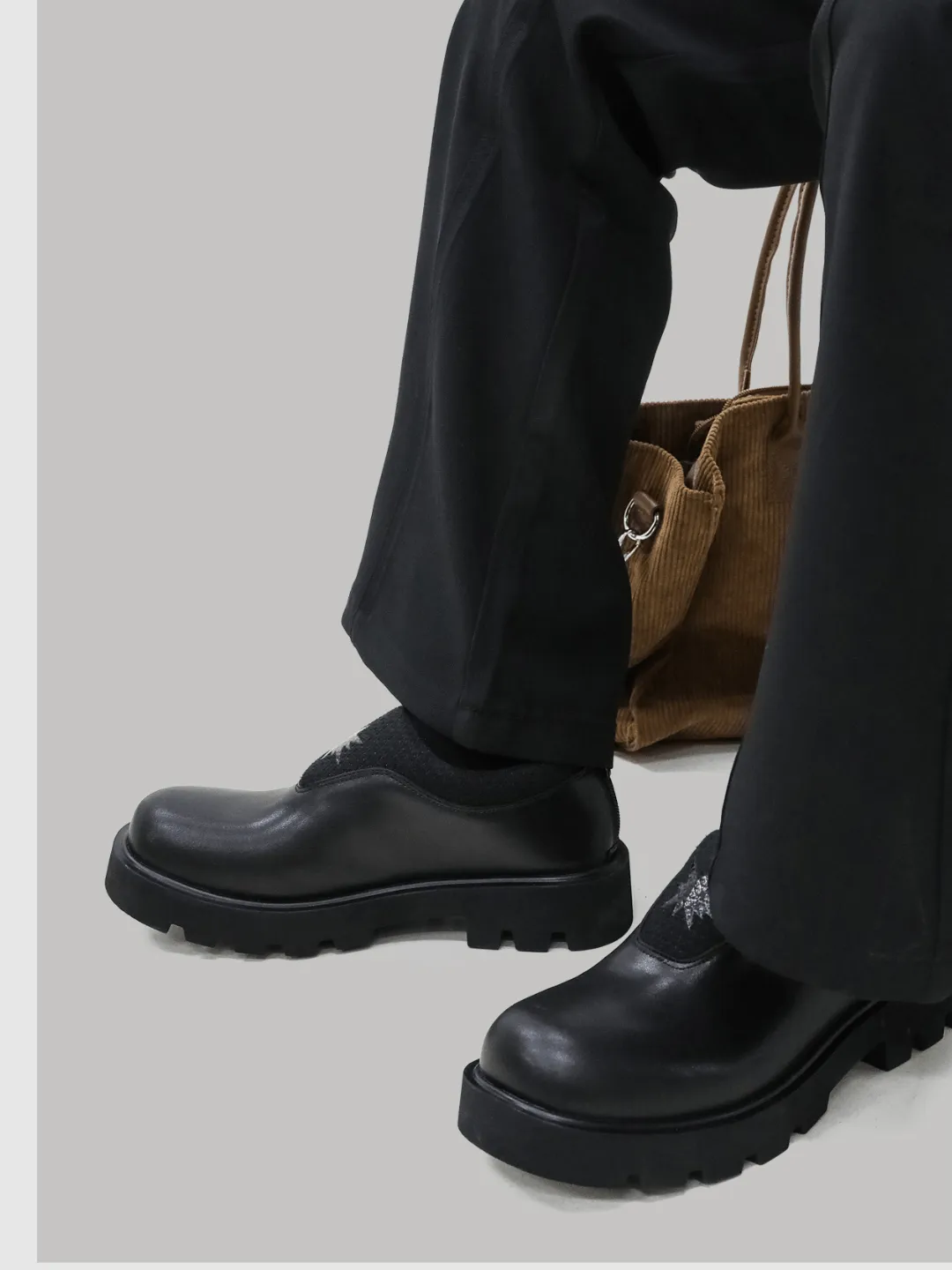black casual leather shoes na883