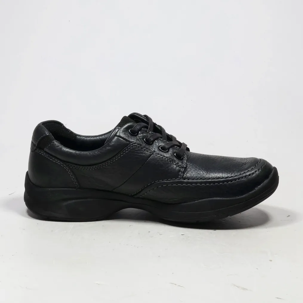 Clarks Wave Walk Casual Lace Ups Leather Black Colour For Men