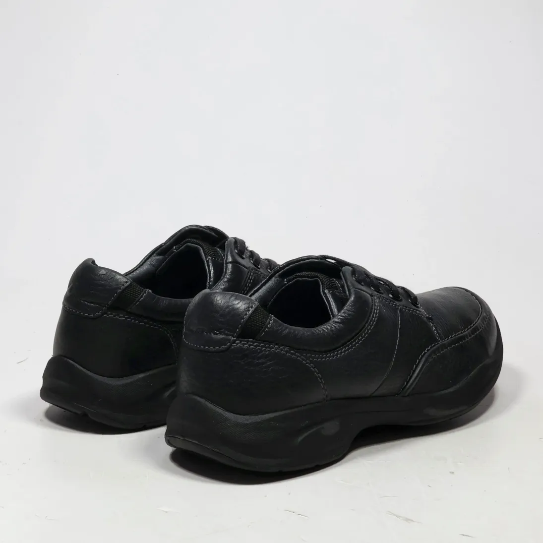 Clarks Wave Walk Casual Lace Ups Leather Black Colour For Men