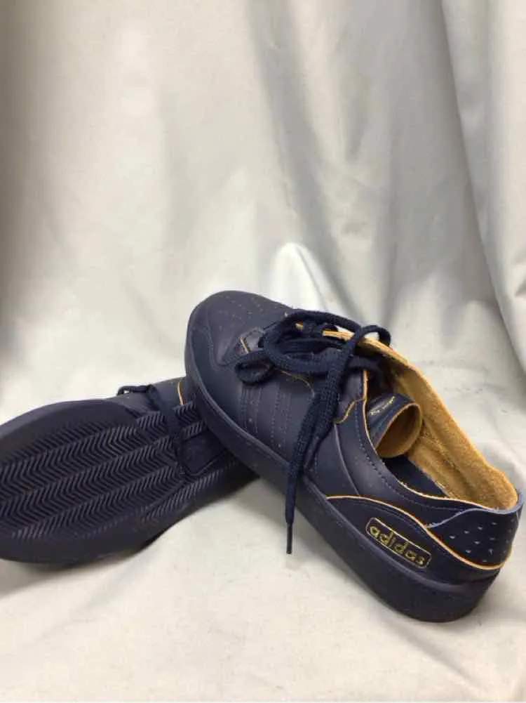 SIZE 9 1/2 ADIDAS Men's SHOES