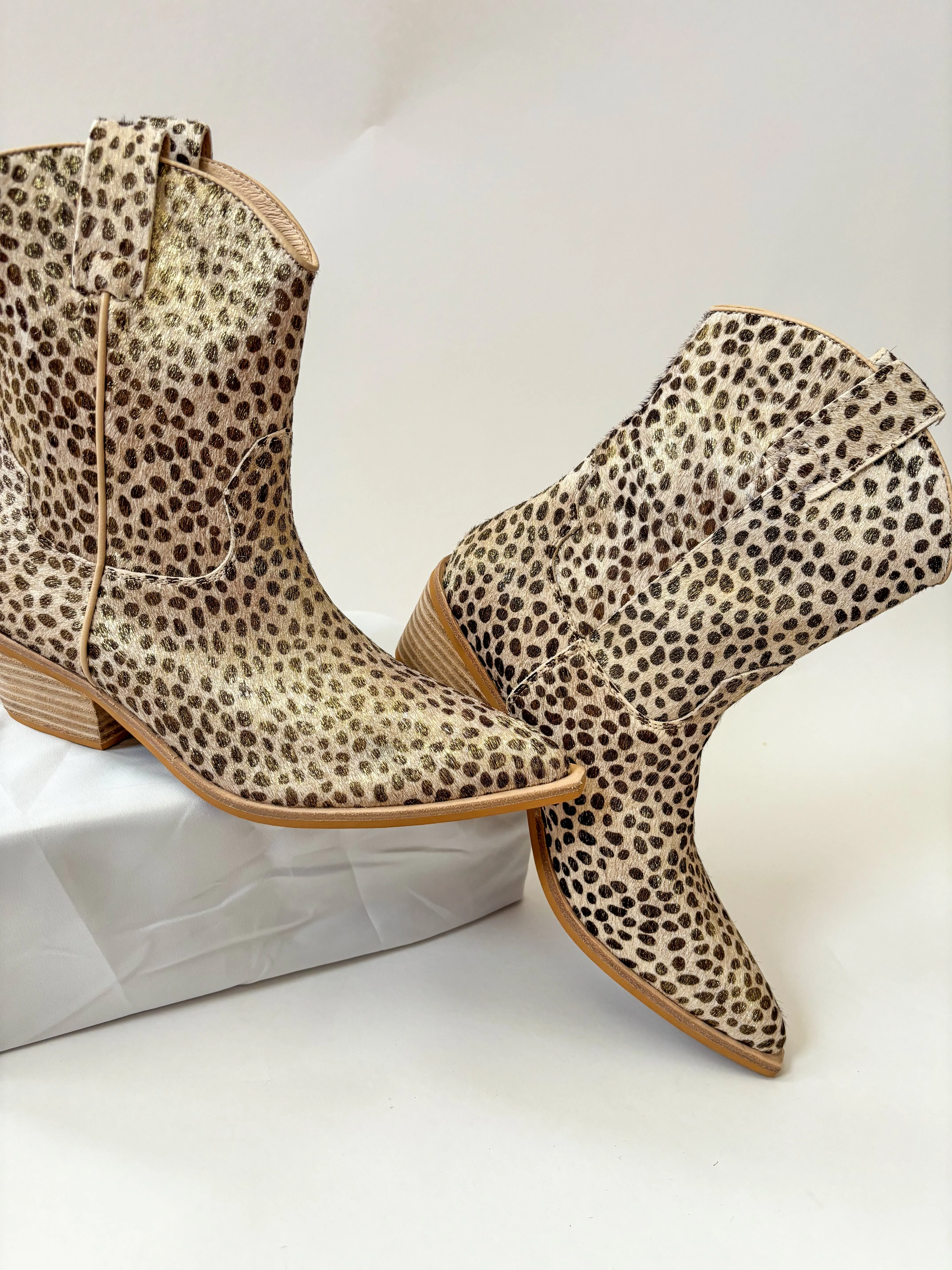 Wildcat Whisperer Boot (2 Colors)