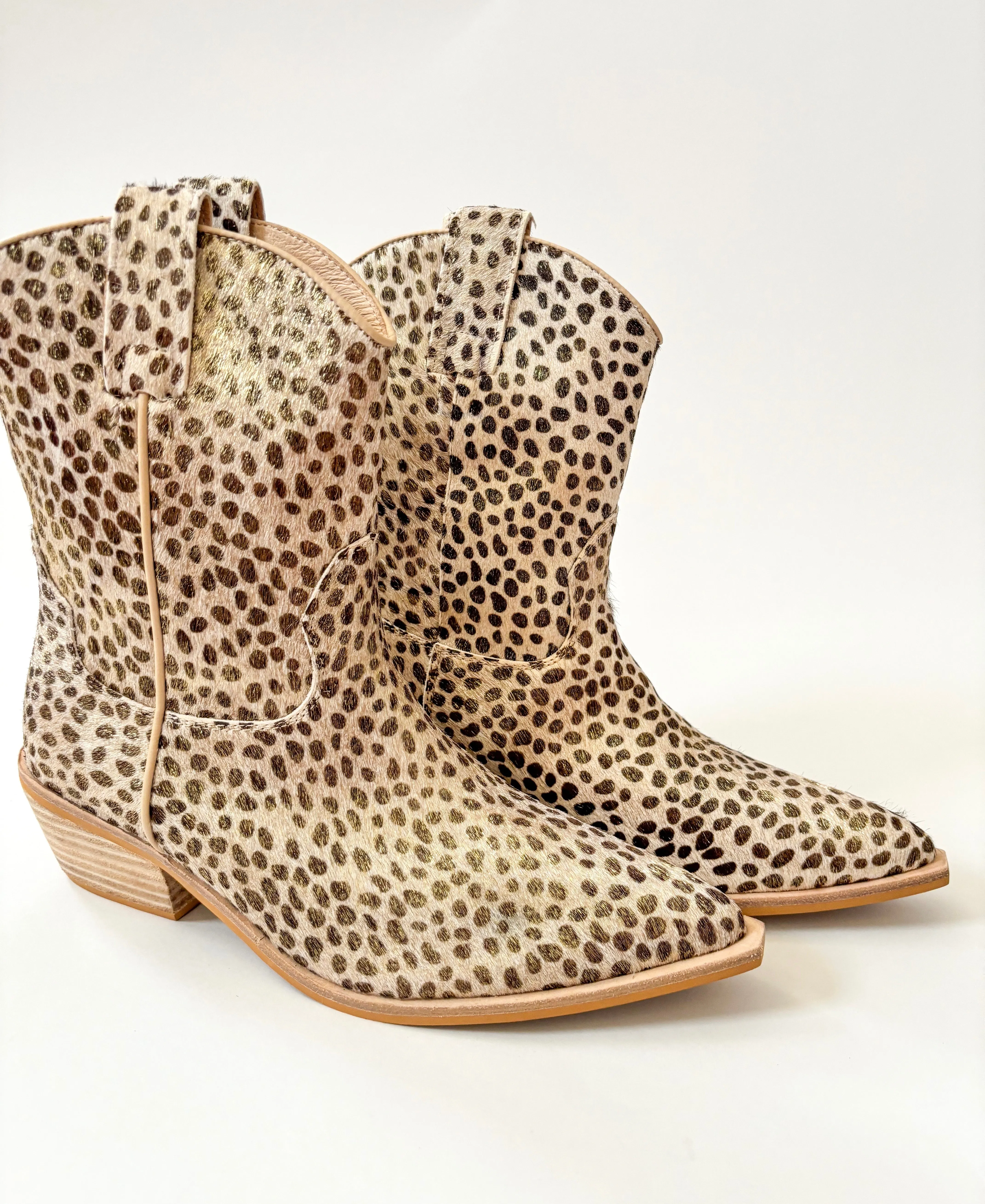 Wildcat Whisperer Boot (2 Colors)